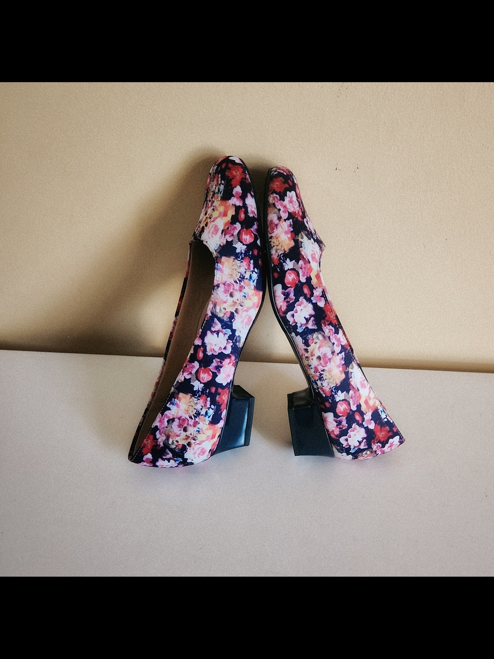 Trotters Floral Loafers- Pink Black Multicolor: 9M